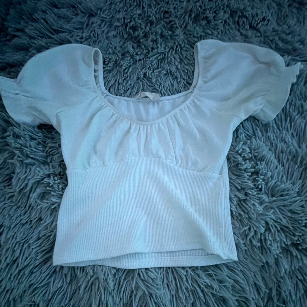 Super cute Altar’d State summer top
